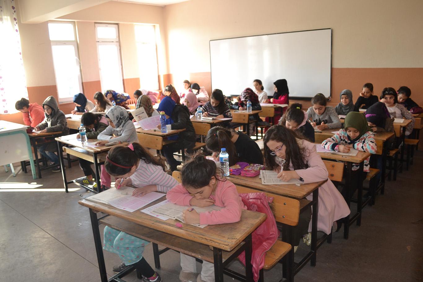 Bursa’da Siyer Sınavı'na yoğun ilgi